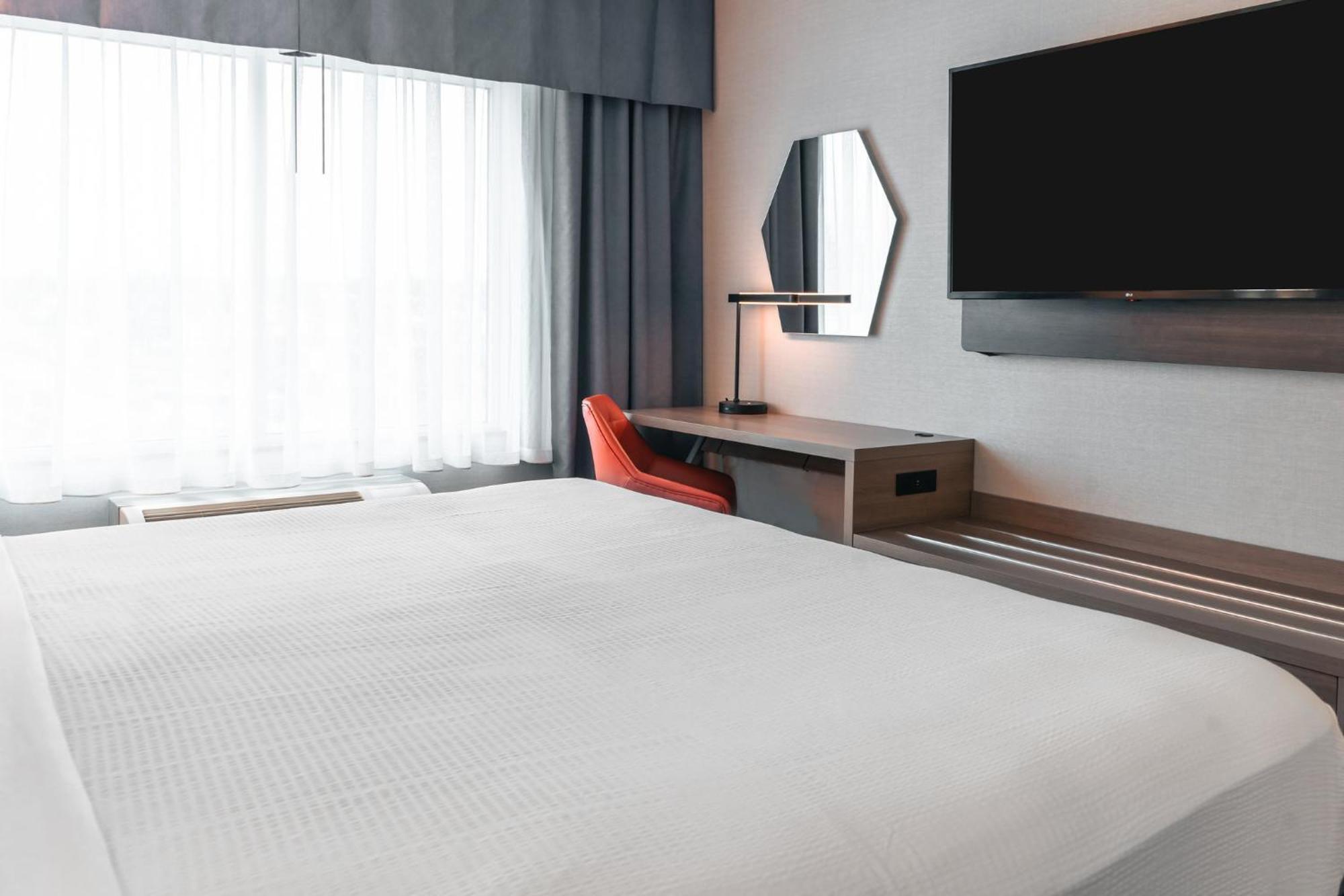 Holiday Inn Express Kingston Central By Ihg Exterior foto
