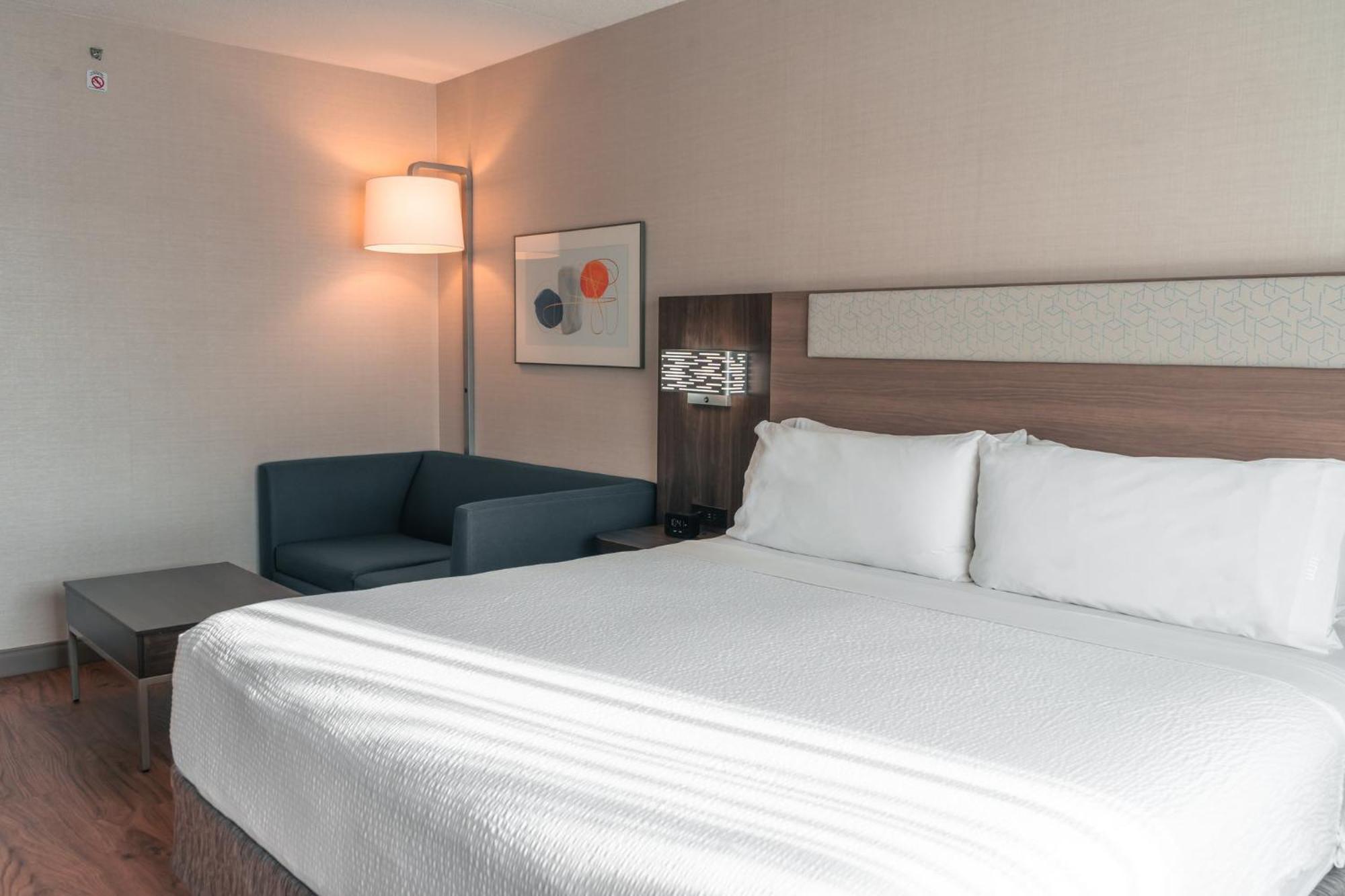 Holiday Inn Express Kingston Central By Ihg Exterior foto
