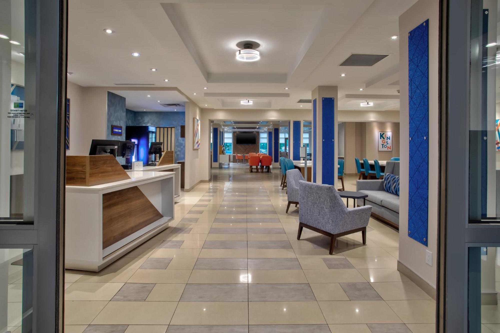 Holiday Inn Express Kingston Central By Ihg Exterior foto